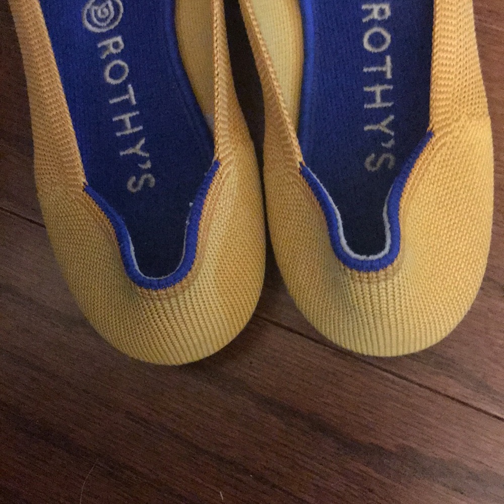 Marigold yellow Rothy’s in size 9.5 - Picture 4 of 6